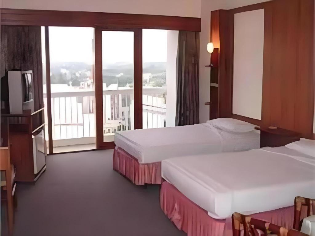 Pailyn Phitsanulok Hotel Exterior foto